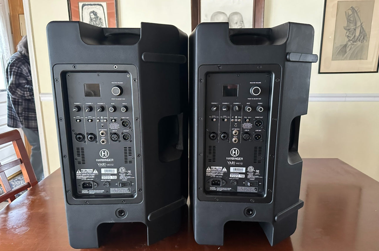 Two Harbinger Vari V4112 Powered Speakers (MINT CONDITION)