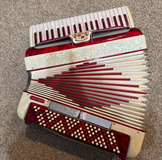 Vintage Accordion WHITE&RED (USED)(MINT CONDITION)